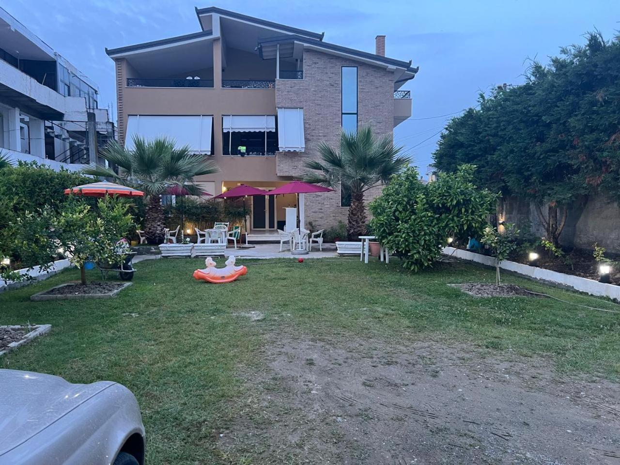 Vila Hoxha Durrës Exterior foto