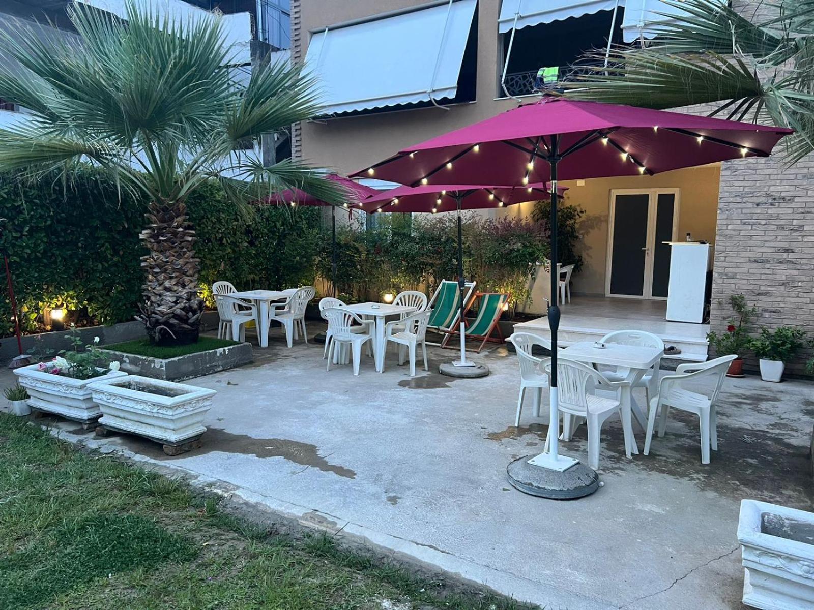 Vila Hoxha Durrës Exterior foto
